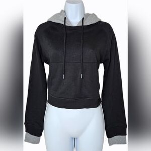 NWT Mono B Women's Two-Toned Long Sleeve Crop Hoodie KT-BR0765 Black/Gray Size L